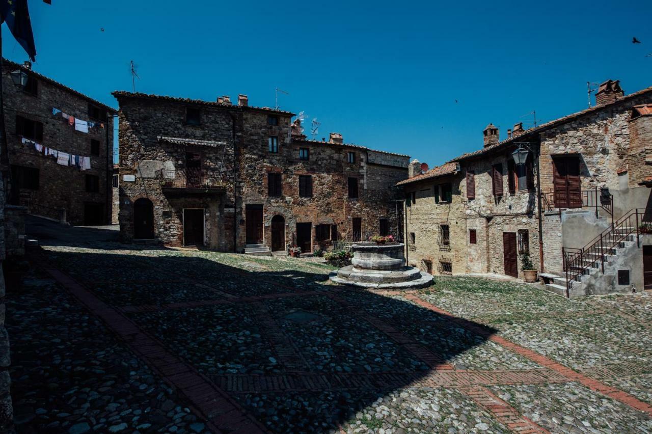 Antico Teatro Apartamento Castiglione dʼOrcia Exterior foto